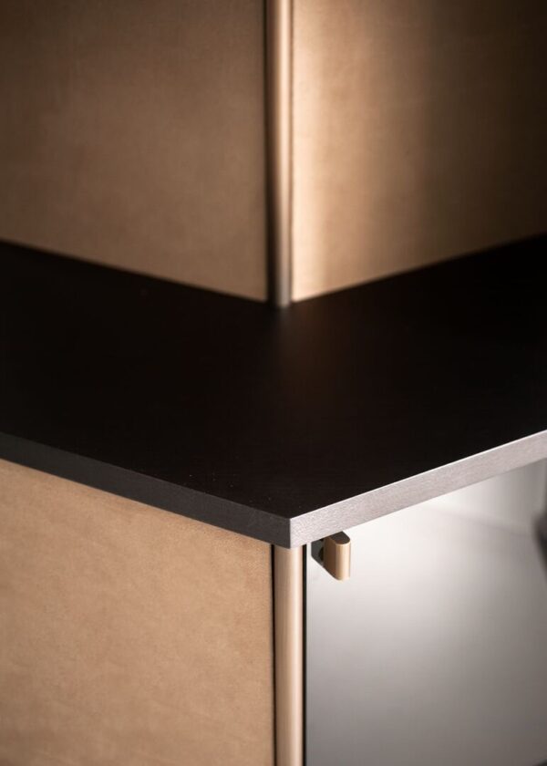 Итальянский стеллаж HIVE 3