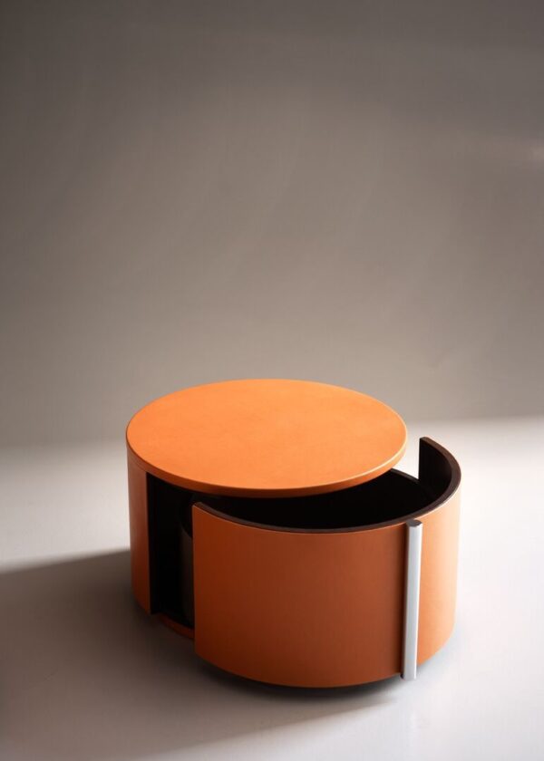 Итальянский столик BESIDE от Baxter