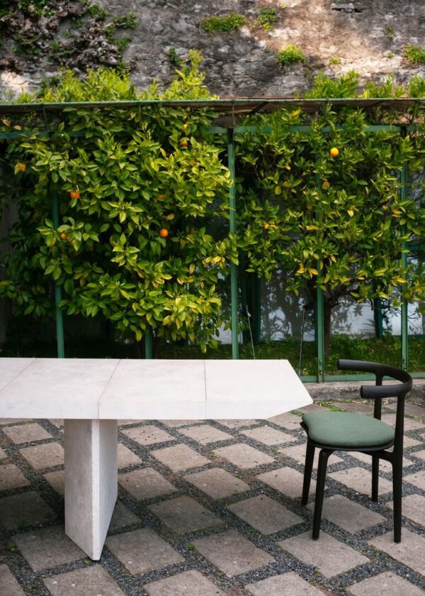 Итальянский стол JUDD 2