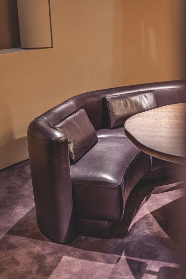 Итальянский диван CLARA 3