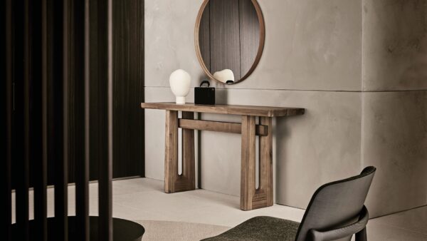 Итальянская консоль NARA от Poliform