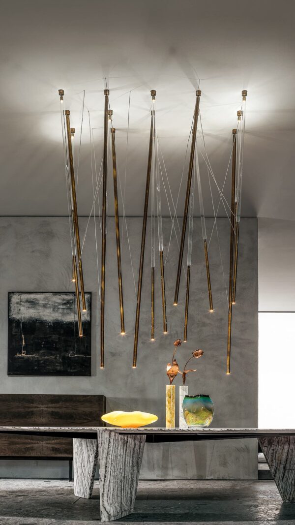 Итальянская настенная лампа Skyfall от Henge