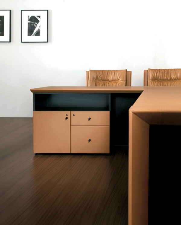 Итальянский стол METEORA 3