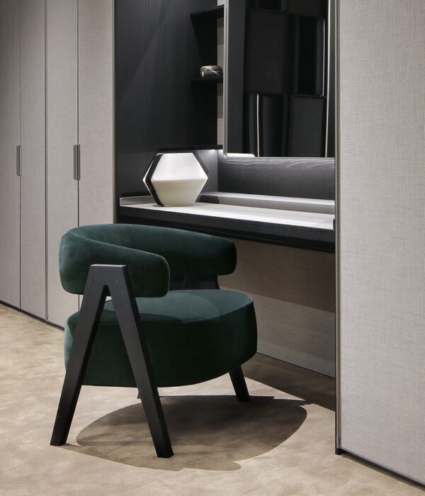 Итальянское кресло LOAI 3