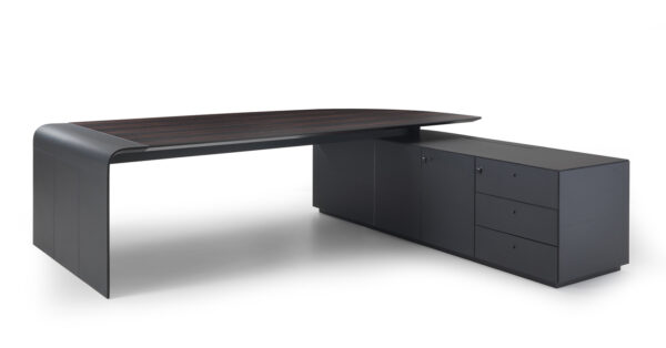 Итальянский стол руководителя SIENA 8