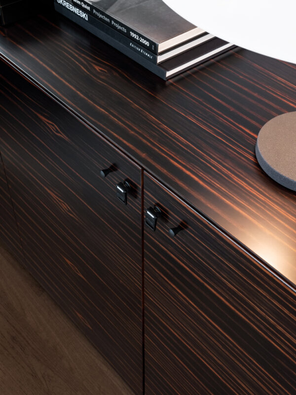 Итальянский стол руководителя SIENA 3