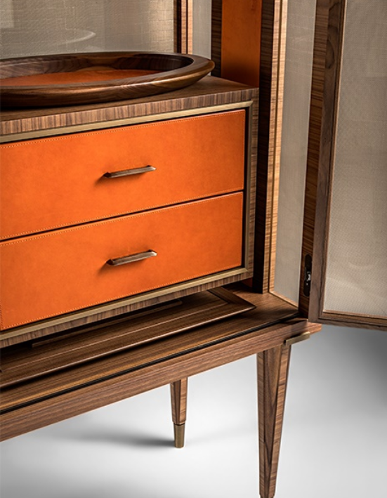 Итальянская витрина E1685 -Sofia от ANNIBALE COLOMBO