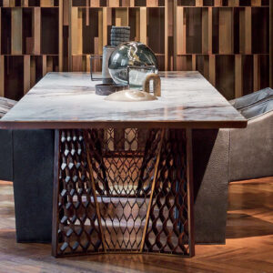 Итальянский стол Stealth от Henge