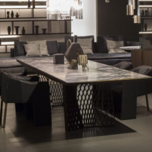 Итальянский стол Stealth от Henge