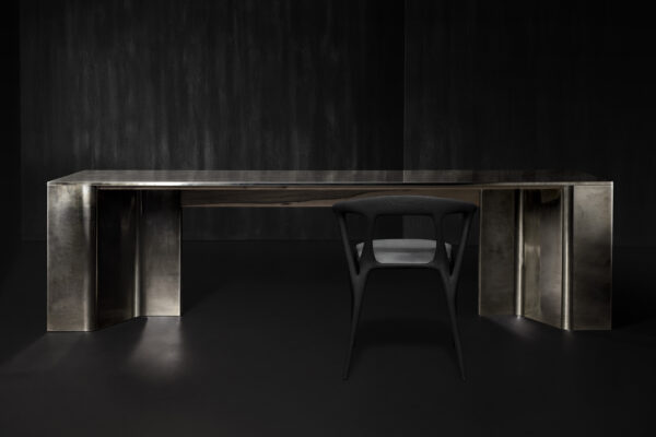 Итальянский стол Time от Henge