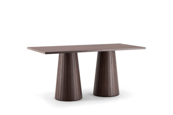 Итальянский стол CORDOBA TABLE 082 D H75 от Tirolo