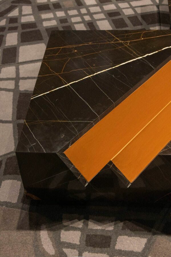 Итальянский столик WE-004 4