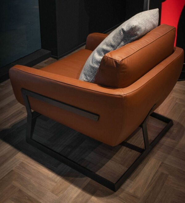 Итальянское кресло WE-113 3