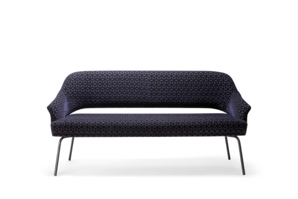 Итальянский диван WINGS SOFA WITH METAL BASE 076 DL 2