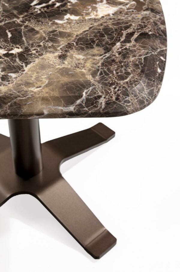 Итальянский столик LULLABY от ENRICO PELLIZZONI