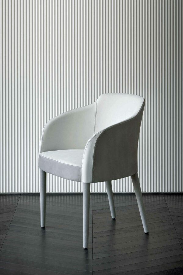 Итальянский стул Egg от Rugiano