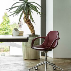 Итальянское офисное кресло COUTURE 2 от ENRICO PELLIZZONI