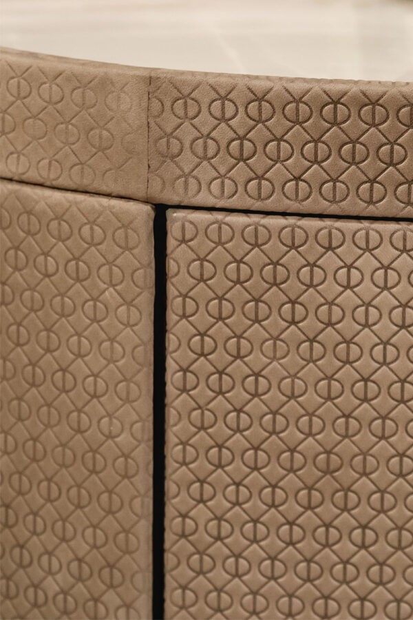 Итальянская прикроватная тумбочка Beverly 2