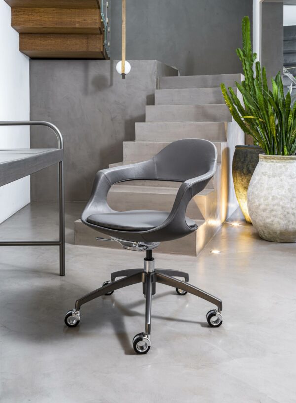 Итальянское офисное кресло FRENCHKISS 2