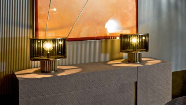 Итальянская настольная лампа Liberty от Rugiano