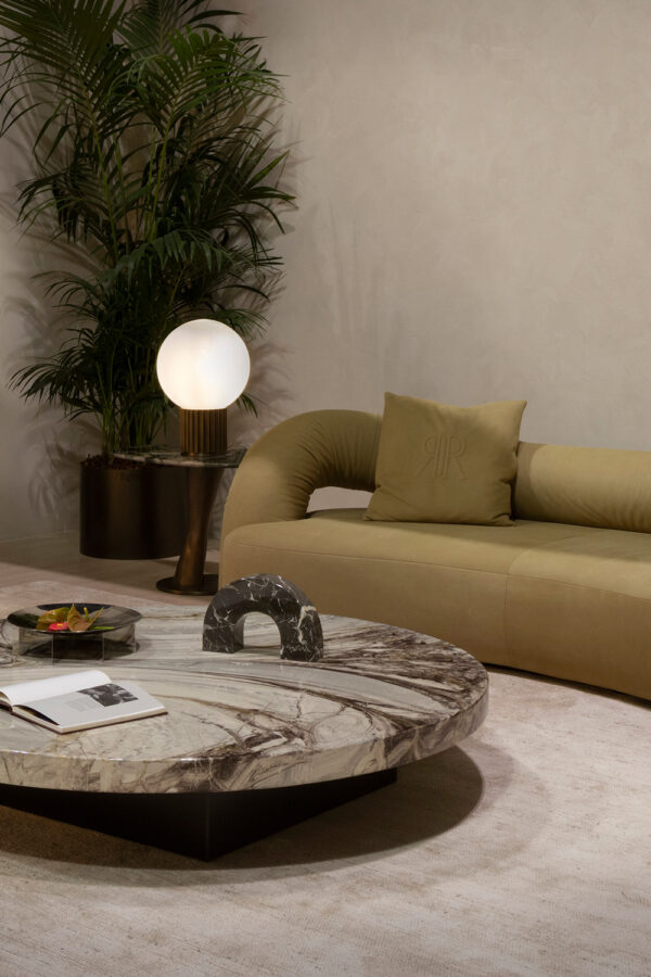 Итальянский диван Abbraccio от Rugiano