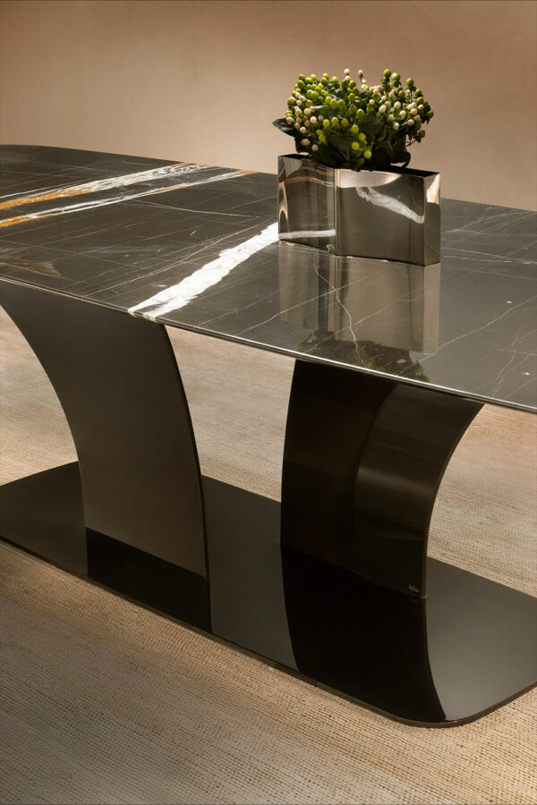 Итальянский стол Spectro от Rugiano