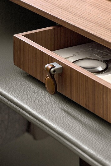 Итальянский столик Nara от Bodema