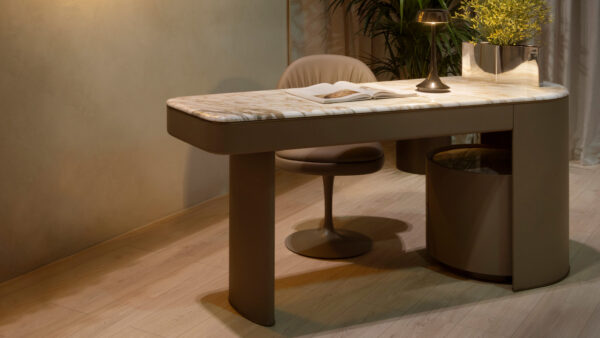 Итальянский письменный стол Emily от Rugiano