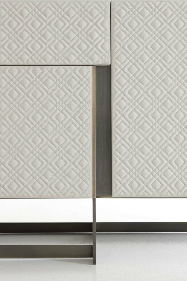 Итальянский комод Blade 3