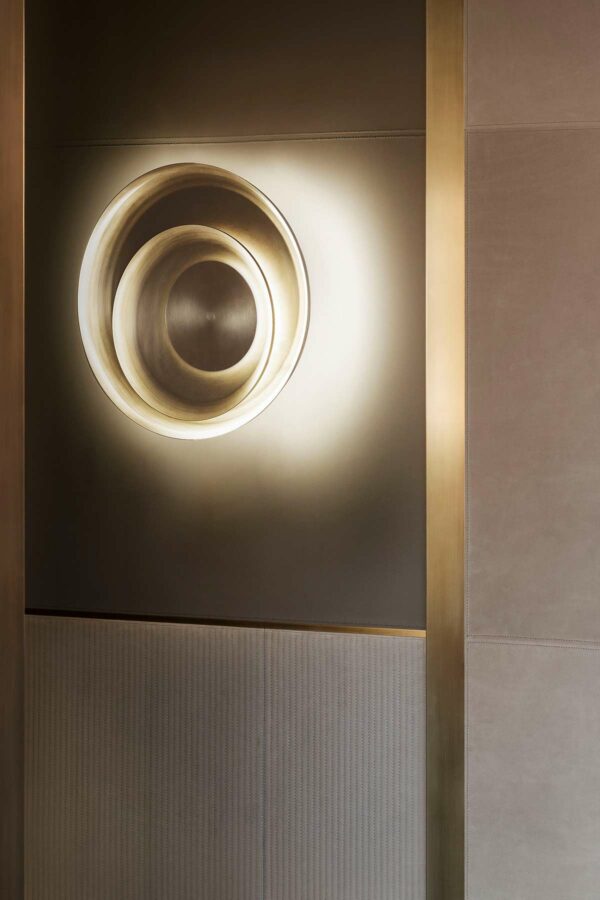 Итальянская настенная лампа Eclipse 2