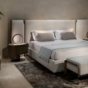 Итальянская прикроватная тумбочка Beverly от Rugiano