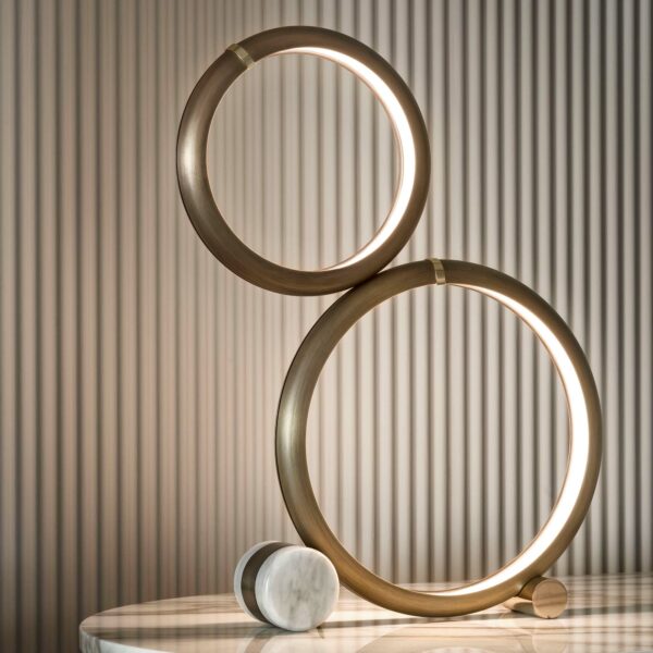 Итальянская настольная лампа Halo 2 от Rugiano