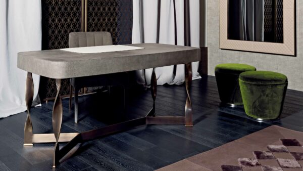 Итальянский письменный стол Pliet от Rugiano