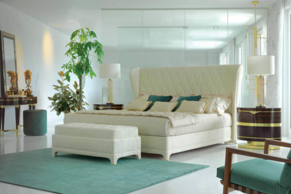 Итальянская банкетка CHANEL 2