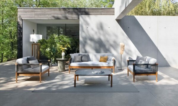 Итальянский столик Lodge Rectangular Table от ATMOSPHERA