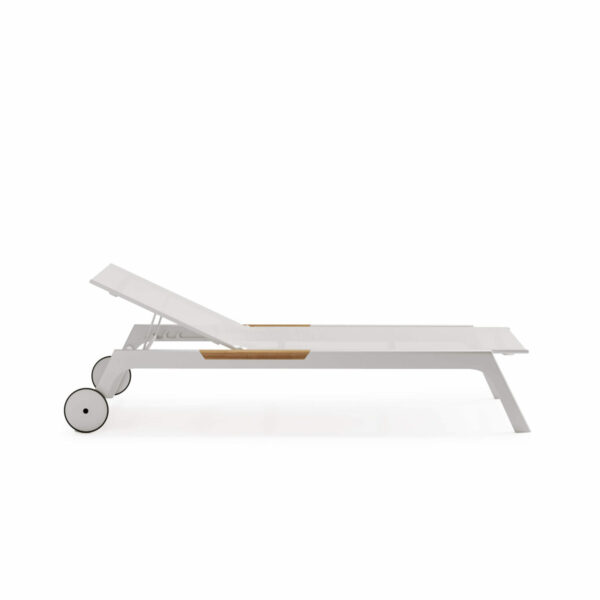 Итальянский шезлонг Nevada 2