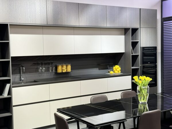 Итальянская кухня T_02 2023 от GENTILI CUCINE
