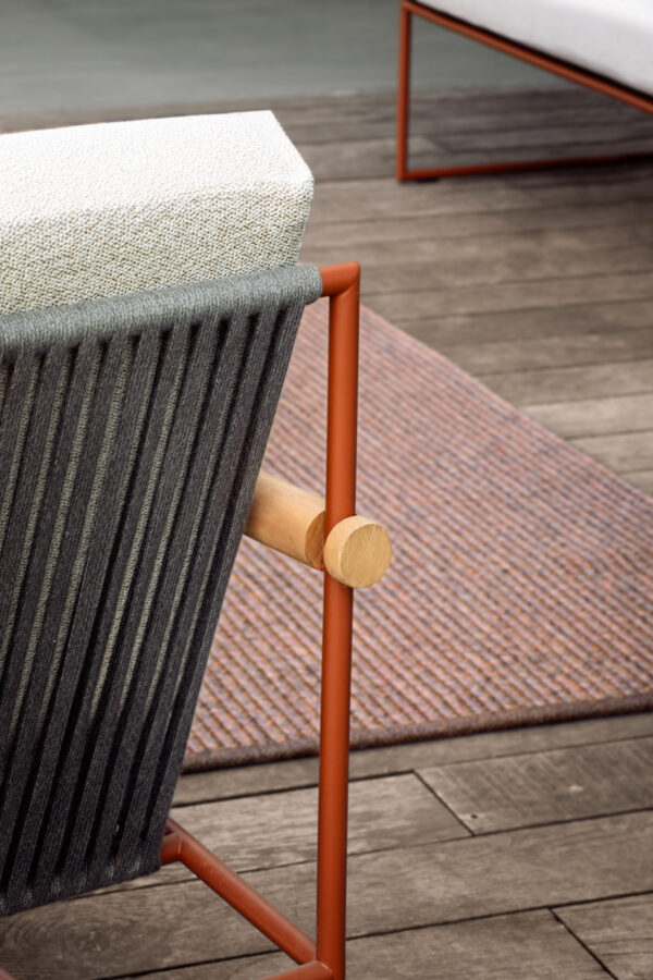 Итальянский диван Pipe 2s 2