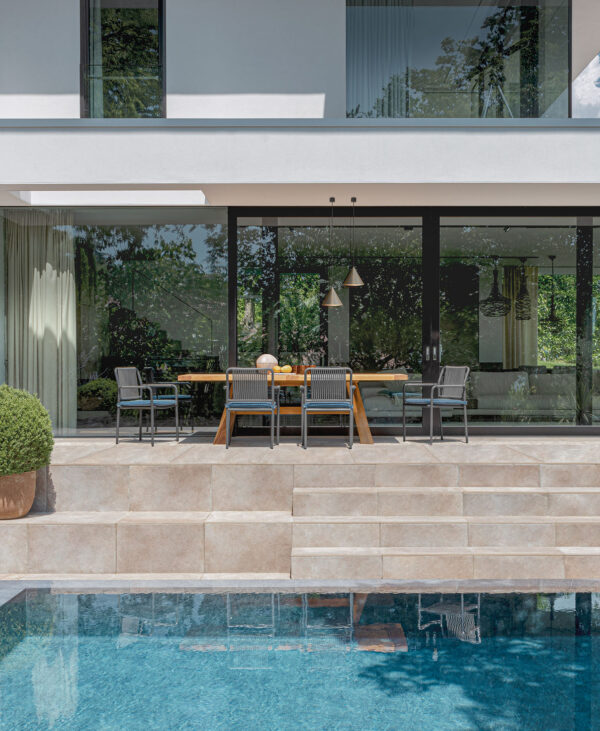 Итальянский стол Typhoon 240 3