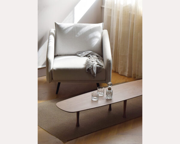 Дизайнерский столик Table от NOMON (Испания)