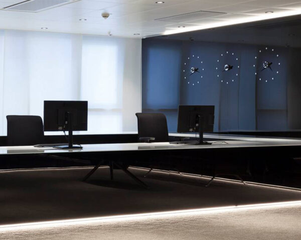 Дизайнерские часы Mini Rodon 2