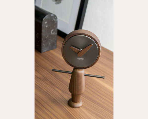 Дизайнерские часы Nene 2