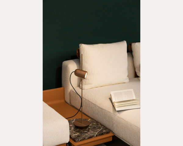 Дизайнерская настольная лампа Onfa 3