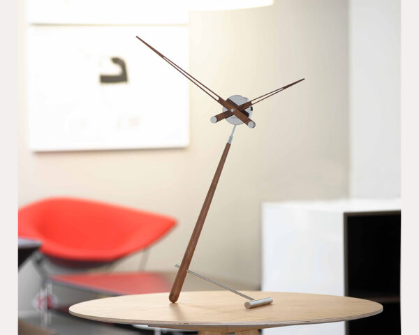 Дизайнерские часы Pointer 3