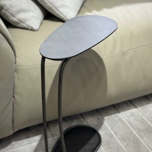 Приставной столик Yago от итальянской фабрики Cattelan Italia