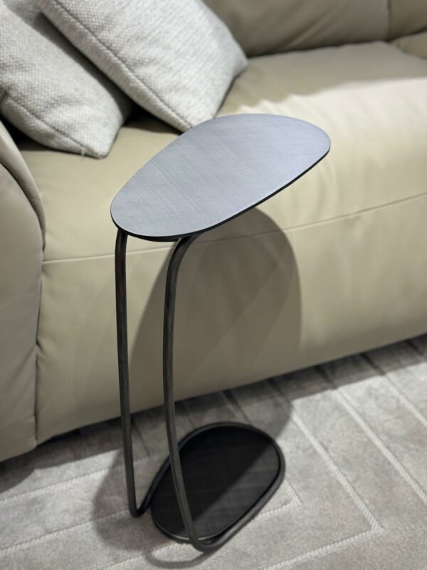 Приставной столик Yago от итальянской фабрики Cattelan Italia