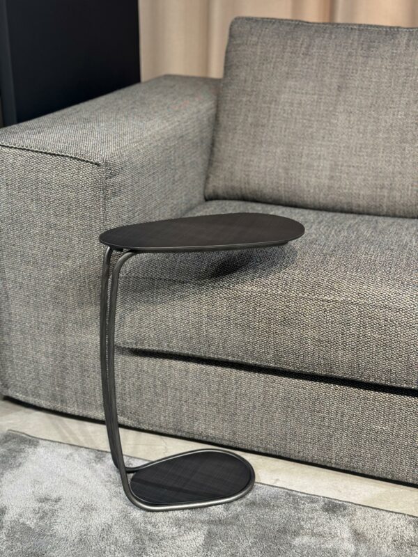 Приставной столик Yago от итальянской фабрики Cattelan Italia