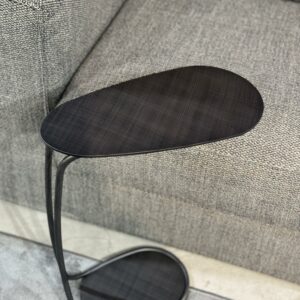 Приставной столик Yago от итальянской фабрики Cattelan Italia