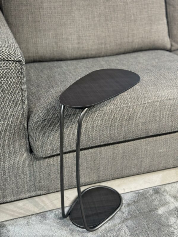 Приставной столик Yago от итальянской фабрики Cattelan Italia