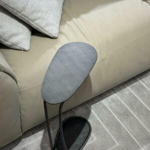 Приставной столик Yago от итальянской фабрики Cattelan Italia